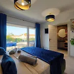 Βίλα Bavigo For 8 People Near Pula With Wellness & Children Playground