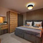 Bavigo For 8 People Near Pula With Wellness & Children Playground Βίλα Marčana