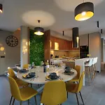 Βίλα Bavigo For 8 People Near Pula With Wellness & Children Playground Marčana